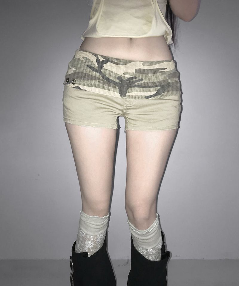meego（ミーゴ）の「camo folding shorts（Pants）」
