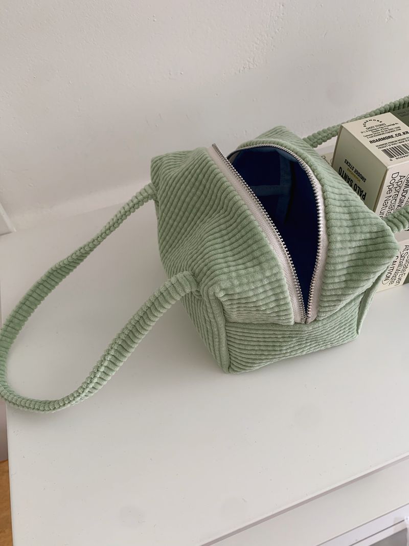 Handy pouch (corduroy avocado)