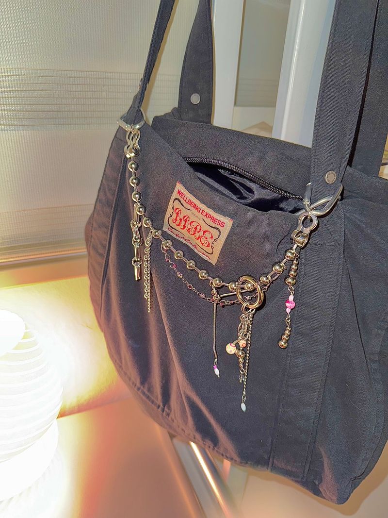Overdose Pink bag chain