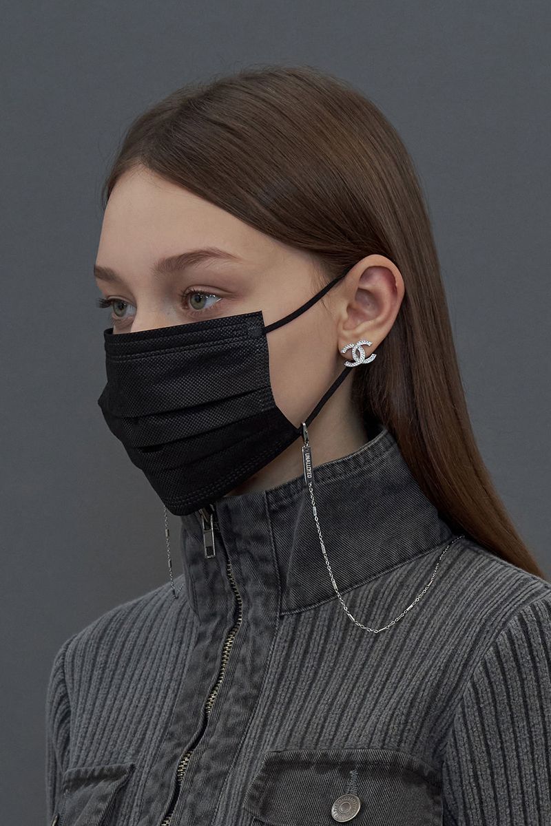 UNALLOYED（アナロイド）の「[20W]ロゴ マスクストラップ（ファッション小物）」