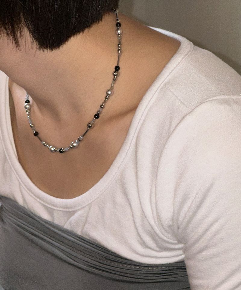 whes necklace