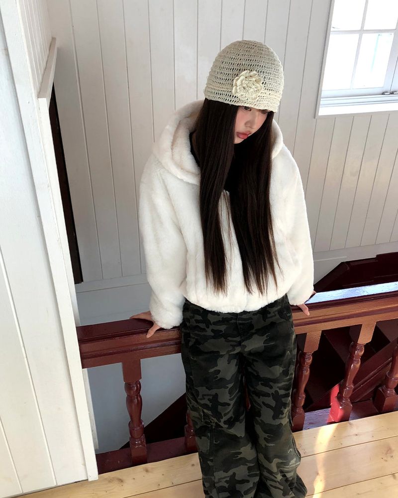 Chuha Fur Hood Lined Quilted Loose-Fit Zip-Up Jacket