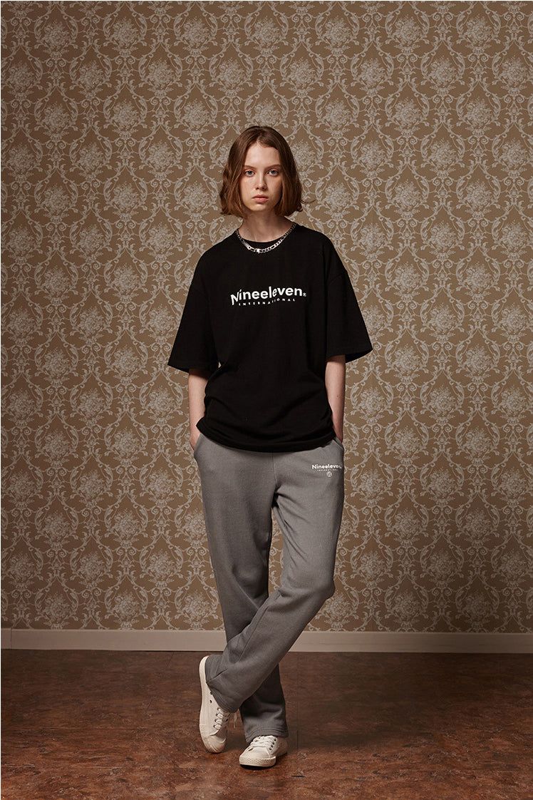 Basic logo tee