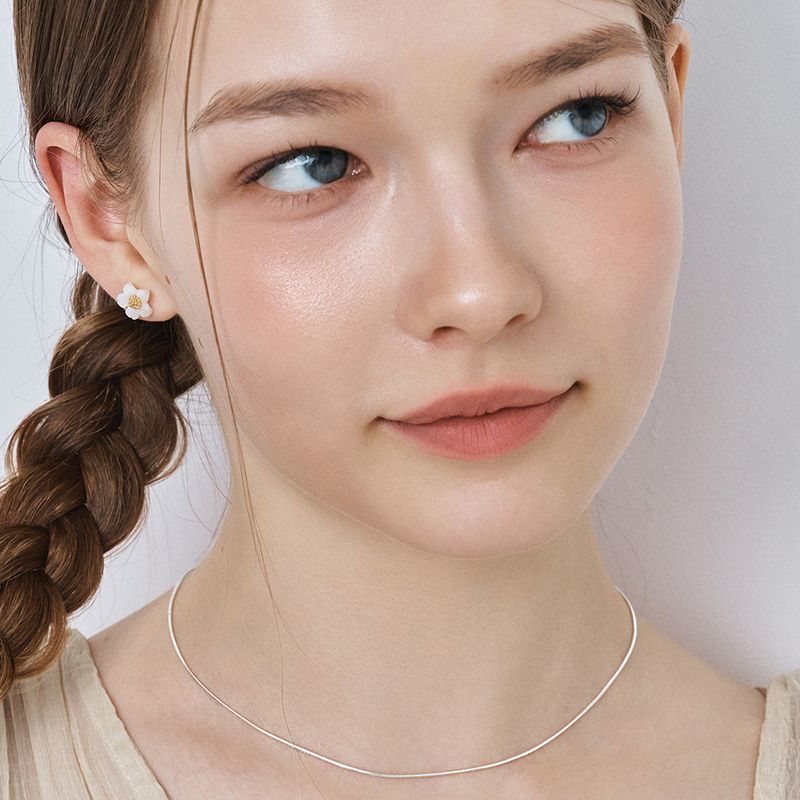 sleek snake chain necklace