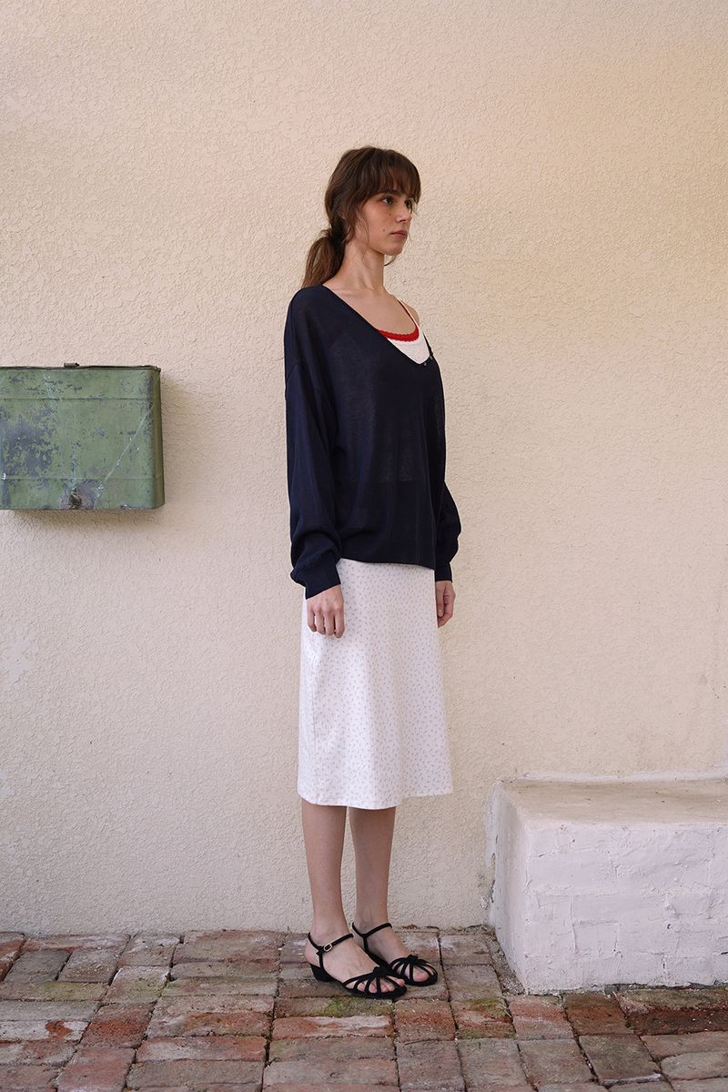 Button v-neck knit_navy