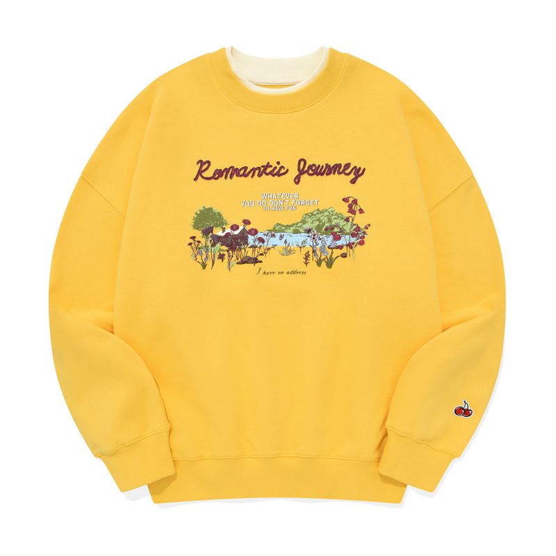 BOHEMIAN GRAPHIC SWEATSHIRT [MUSTARD]