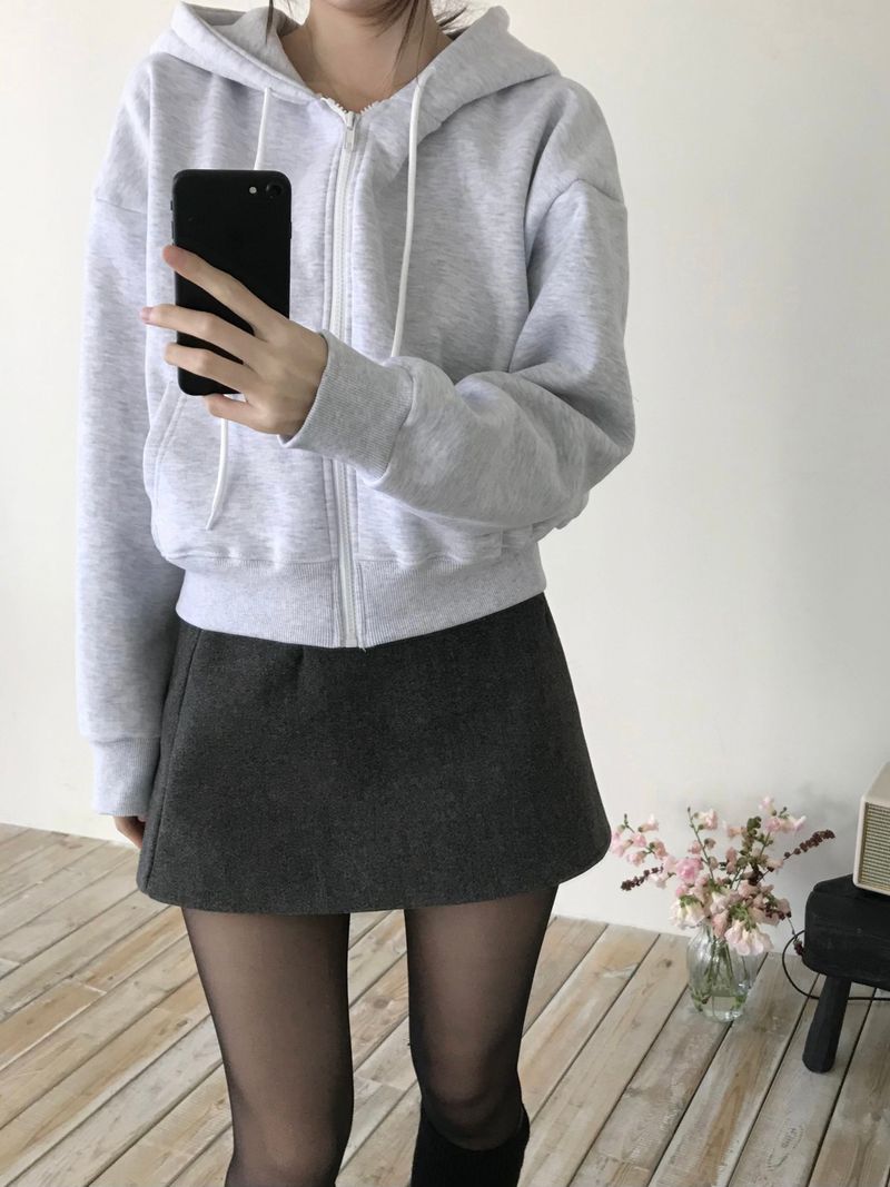 Lev wool mini skirt (2 colors)