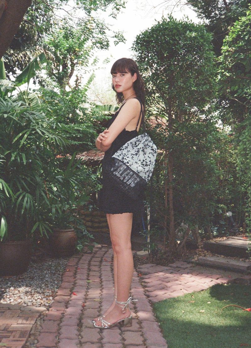  Lace Drawstring Bag - Flower