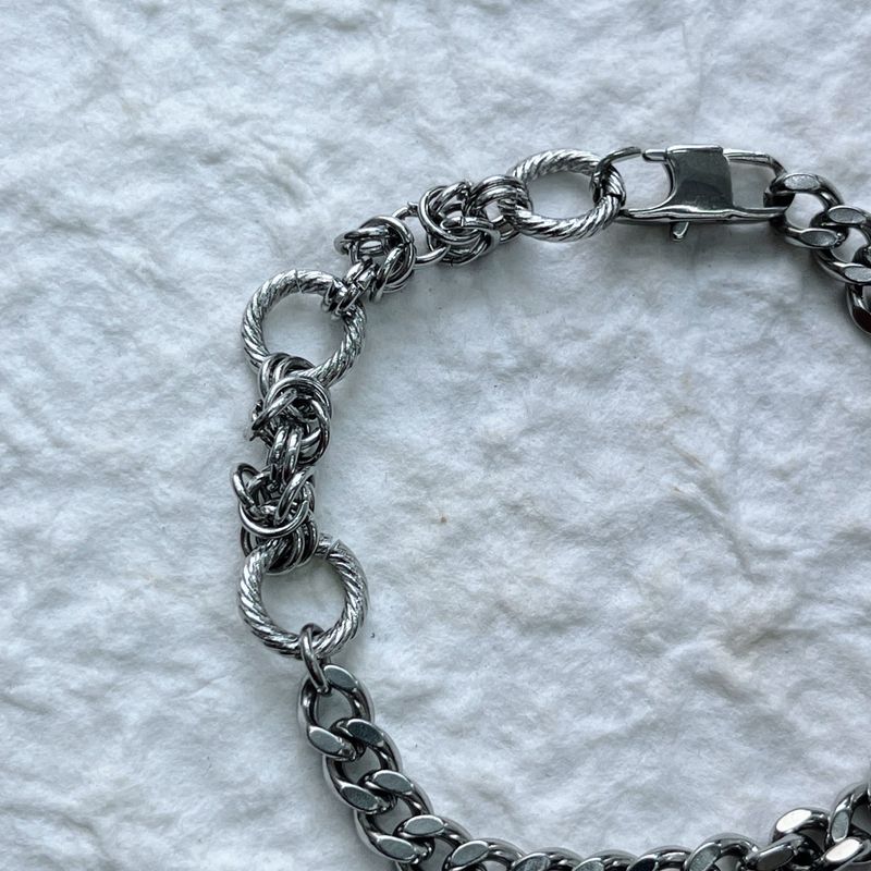 Twisted Ring Cuban Bracelet