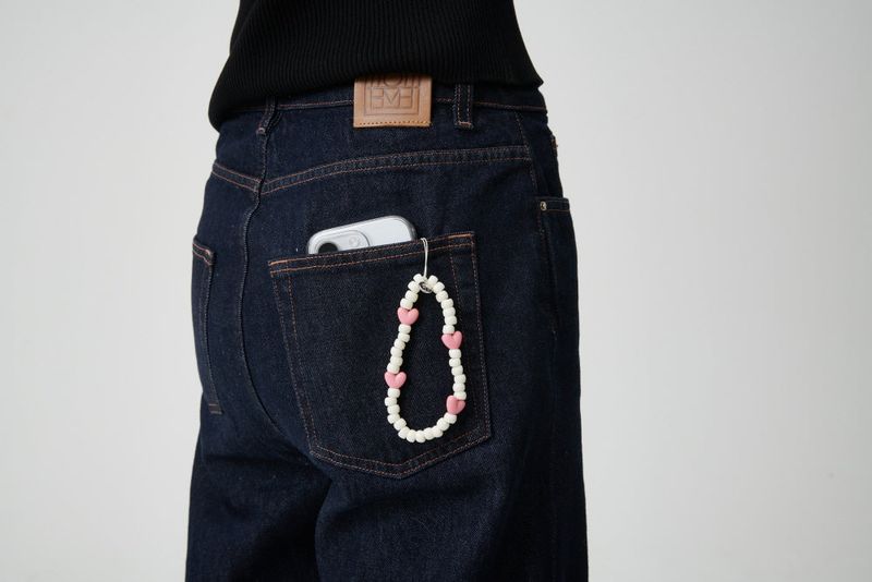 IVORY PINK PEBBLE PHONE STRAP KEY RING