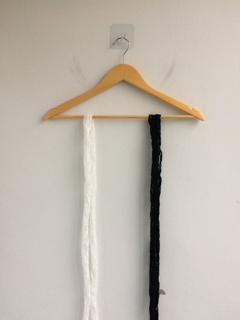 Vintage Mood Lace Long Scarf