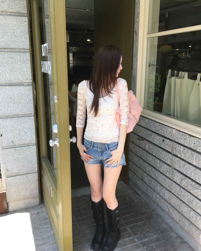 Two button vintage washing shorts