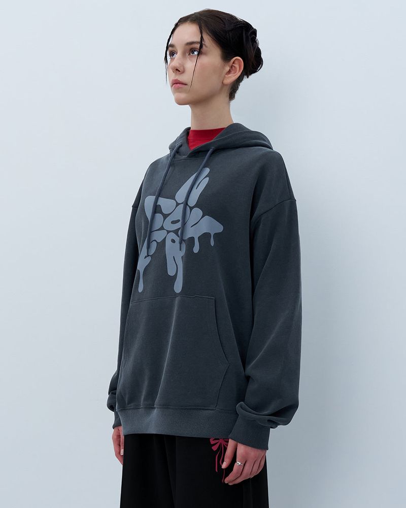 MELTING STAR LOGO PIGMENT HOODIE-CHARCOAL