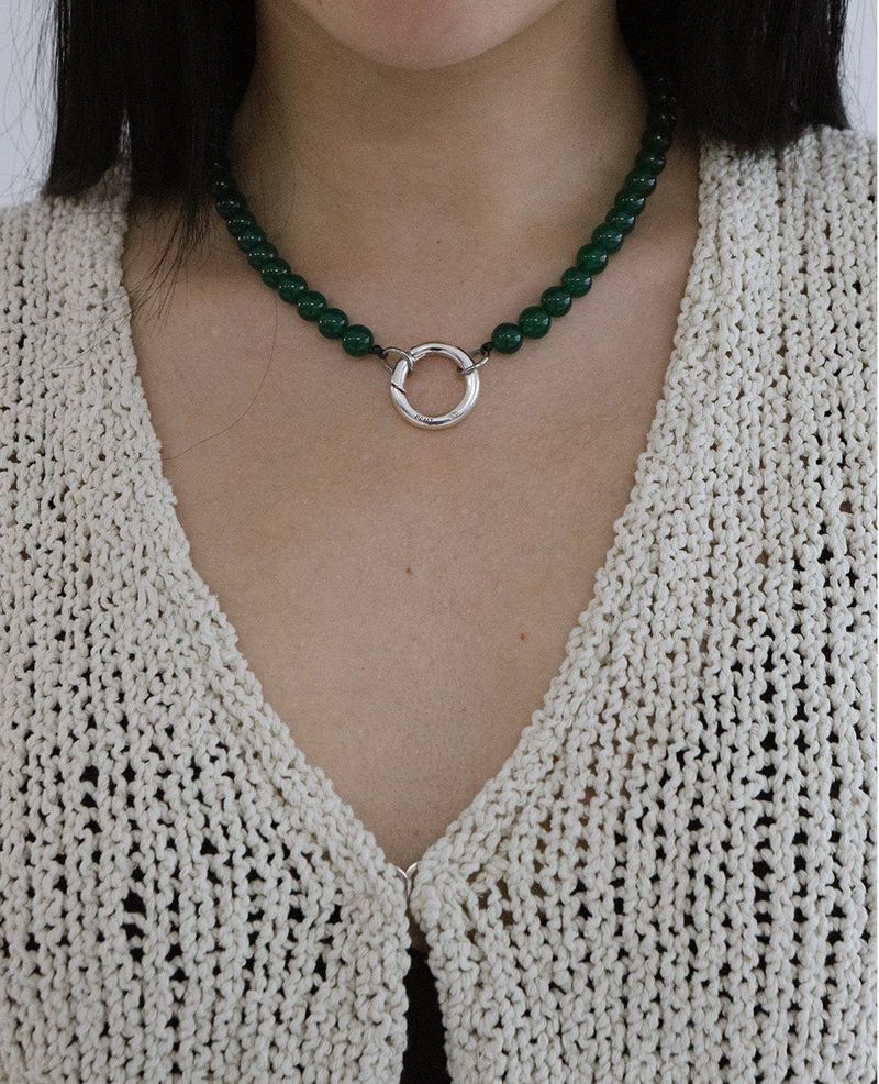PICOMENT（ピコメント）の「[MADE] カプセル02 シルバーオープンペンダントジェムストーンネックレス _グリーン（アクセサリー）」