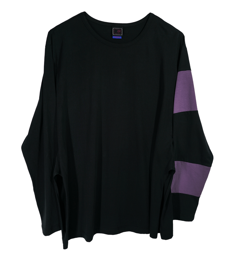 MPQ（エムピーキュー）の「ブラックパープルロングTシャツ（トップス）」