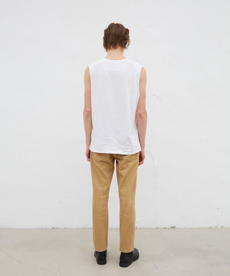 UNFAZED SLEEVELESS (WHITE)