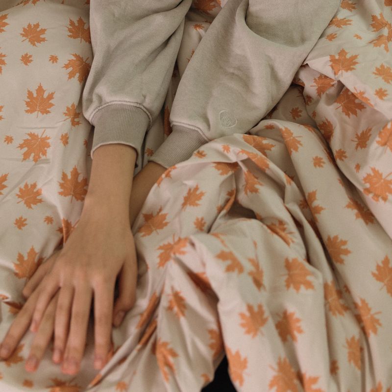Dust-Free Maple Pattern - Orange Duvet Cover - K size