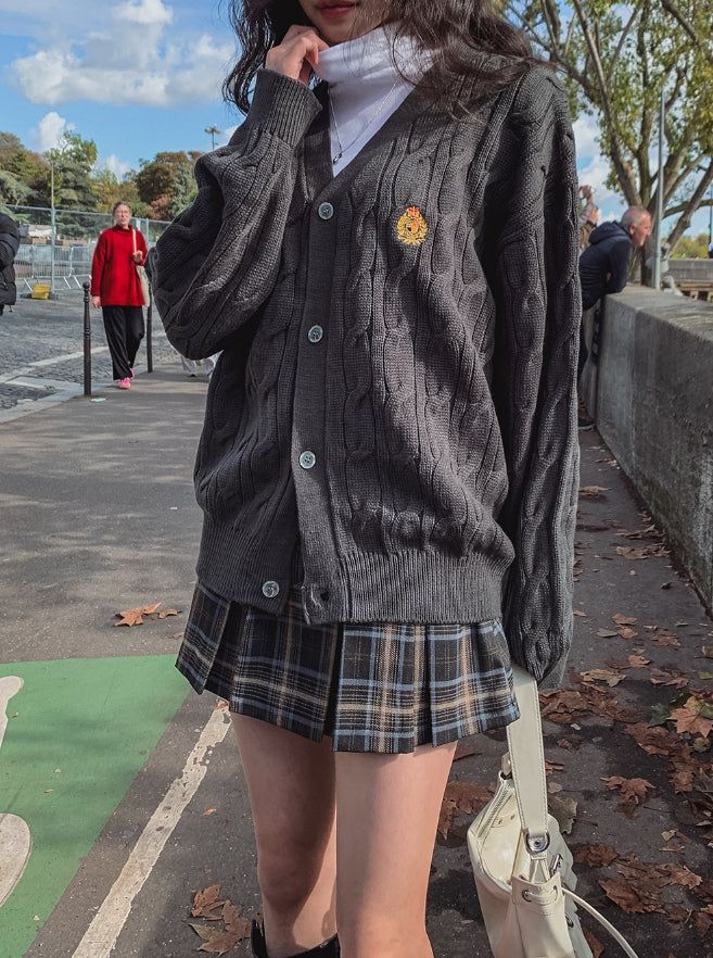 Wappen Cable V-Neck Cardigan