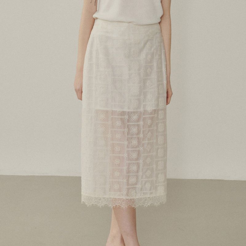 Melly&Rose（メリーアンドローズ）の「Melrose Sheer Midi Skirt（Skirts）」