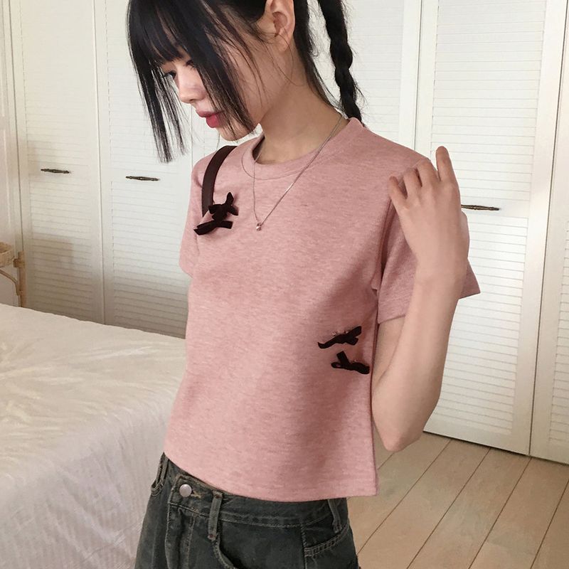 WONDER WONDER（ワンダーワンダー）の「ルーシュベルベットリボンテリークロップ半袖Tシャツ（トップス）」