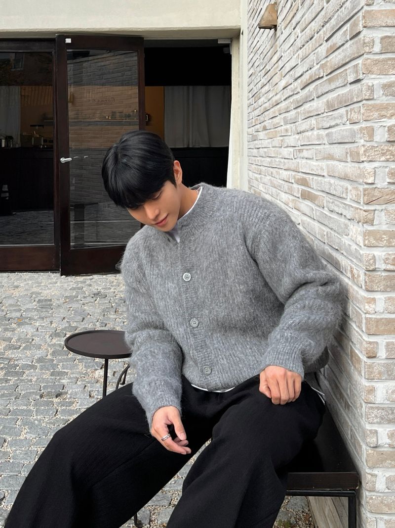Brush wool cardigan