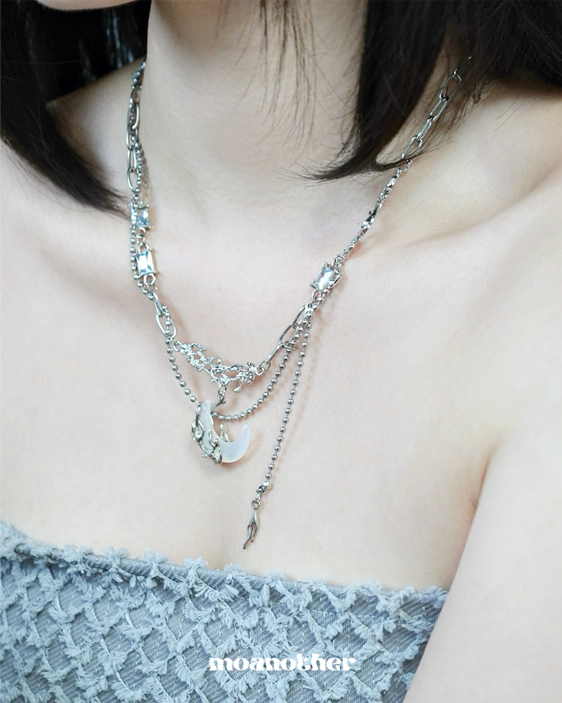  [IVE Gaeul Pick!] Clear Luna Drop Chain Necklace