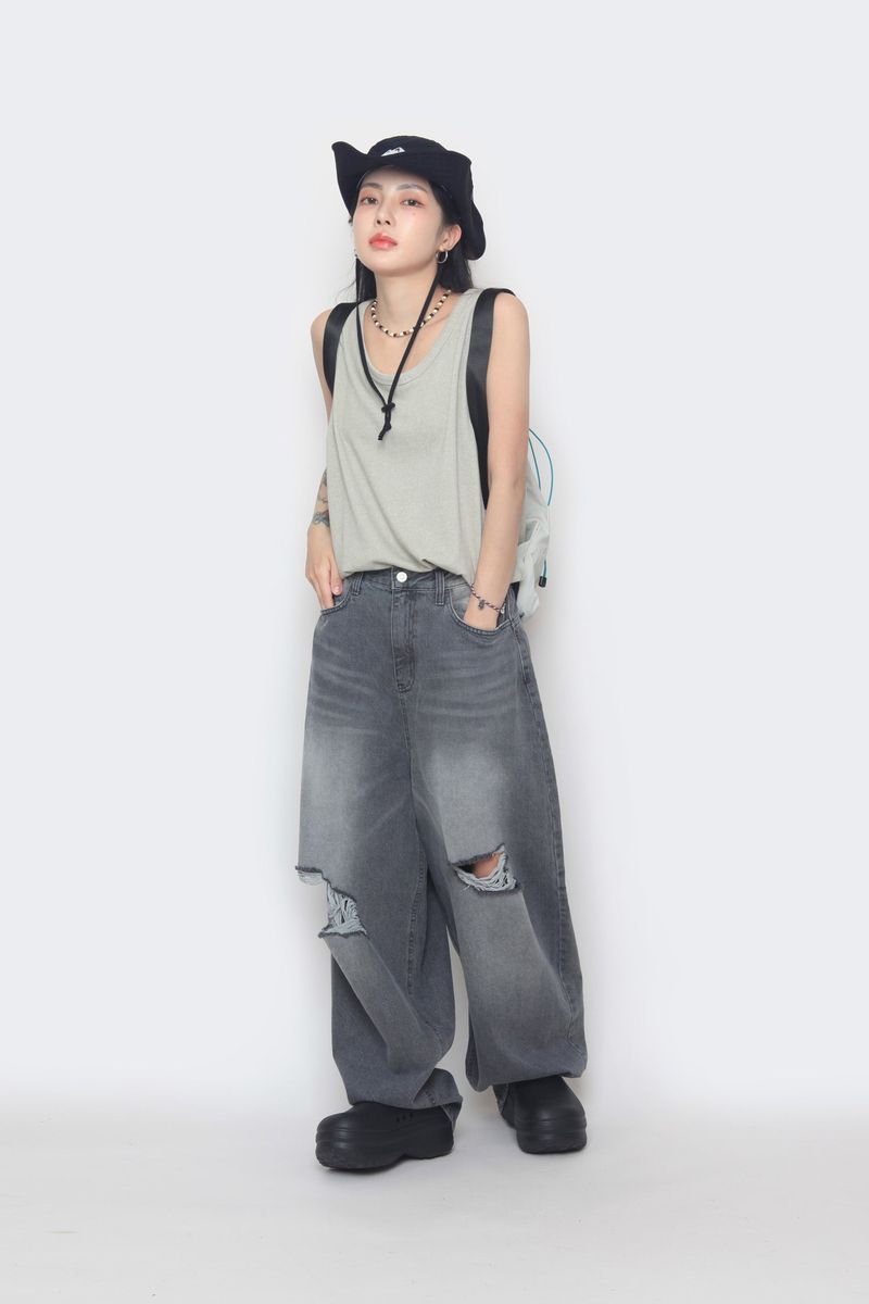 destroyed balloon denim pants