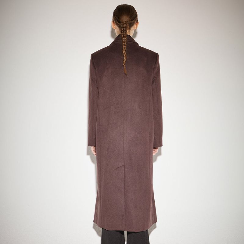 Single breasted tailored coat brown