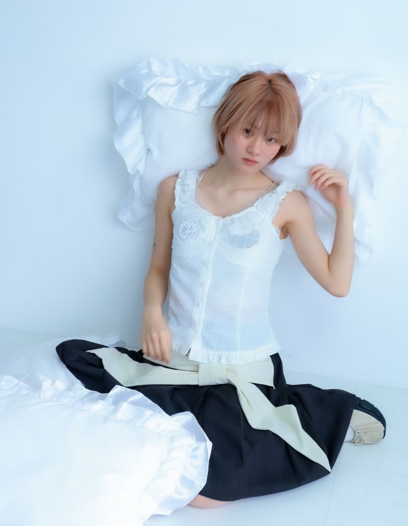 LMpatch frillblouse(white)