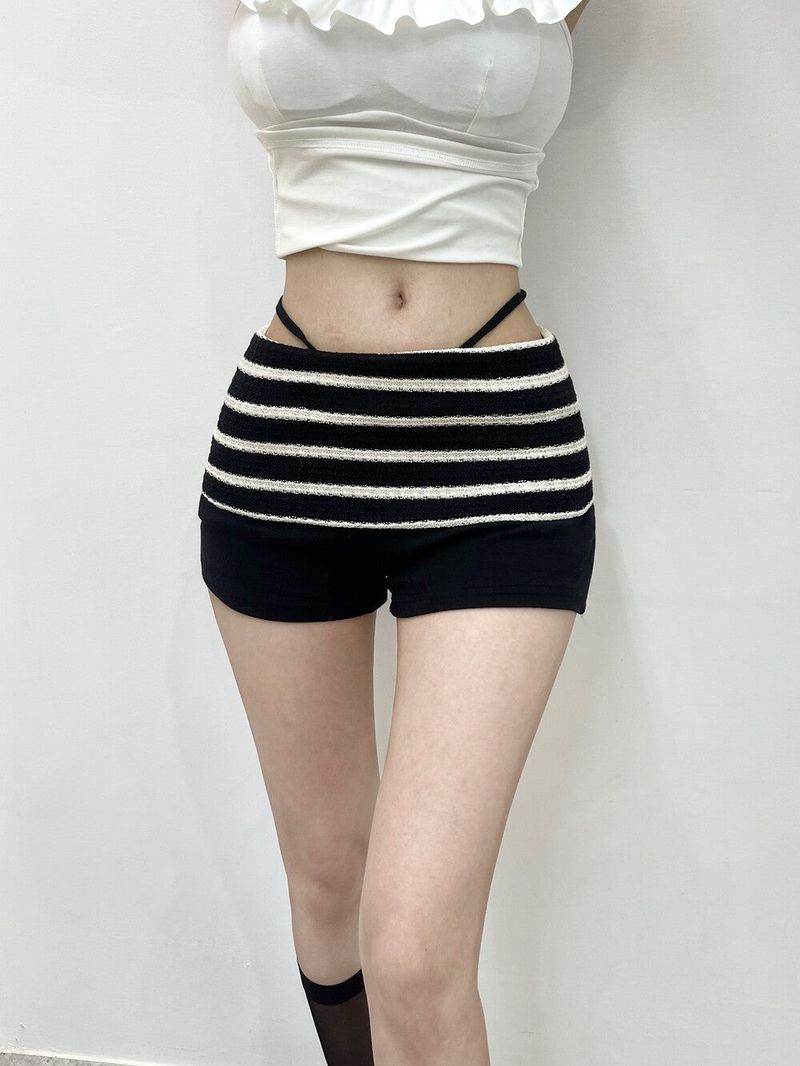 Seow（ソウ）の「1514. Striped Knit Flap Strap Shorts（Pants）」
