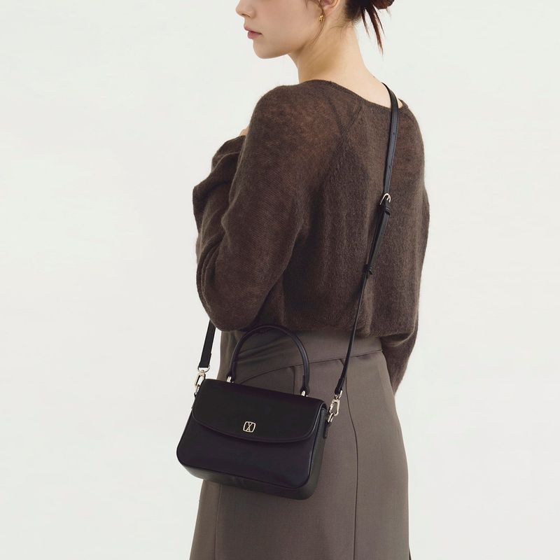 VARZAR（バザール）の「Senoir Flap Cross Bag Mini Black（Bags）」