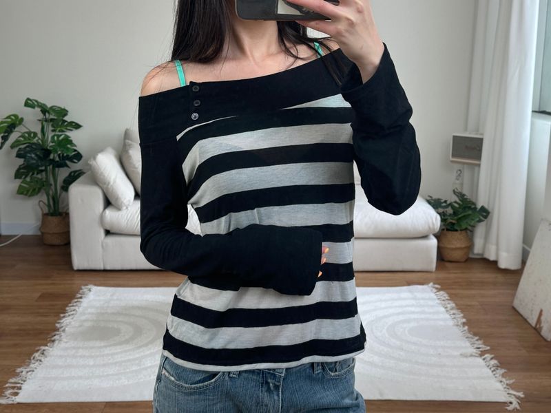 stripe off shoulder tee