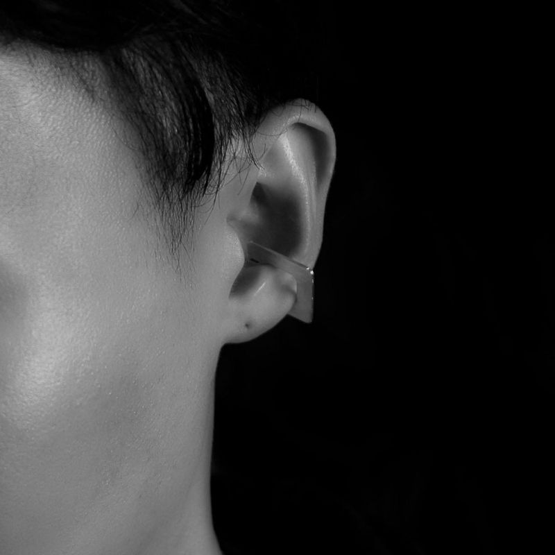 SOLID EAR CUFF