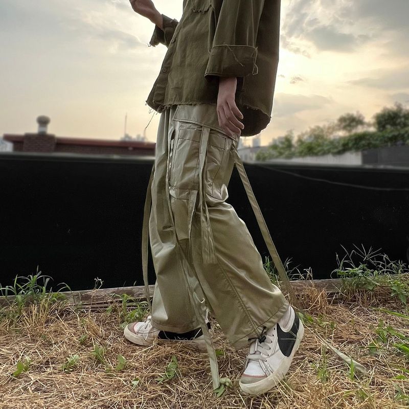 glossy strap pants_khaki