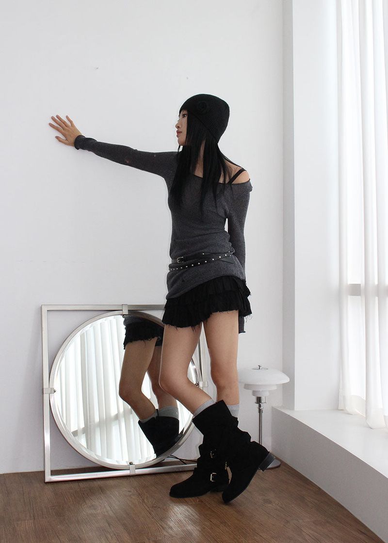 SUEDE BELT MIDDLE BOOTS