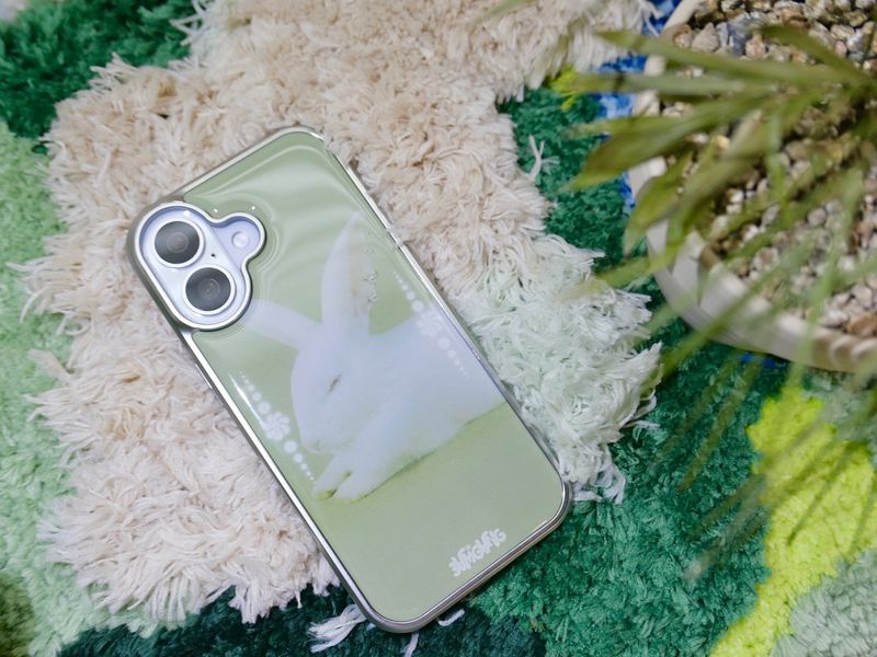 Furry Friends airpods case_Rabbit