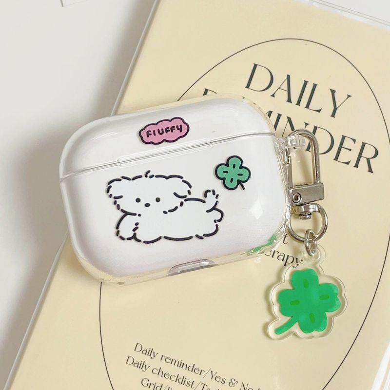 Monani Studio（モナニースタジオ）の「[AirPods] Fluffy puppy clover hard case (only case)（Smartphone Accessories）」