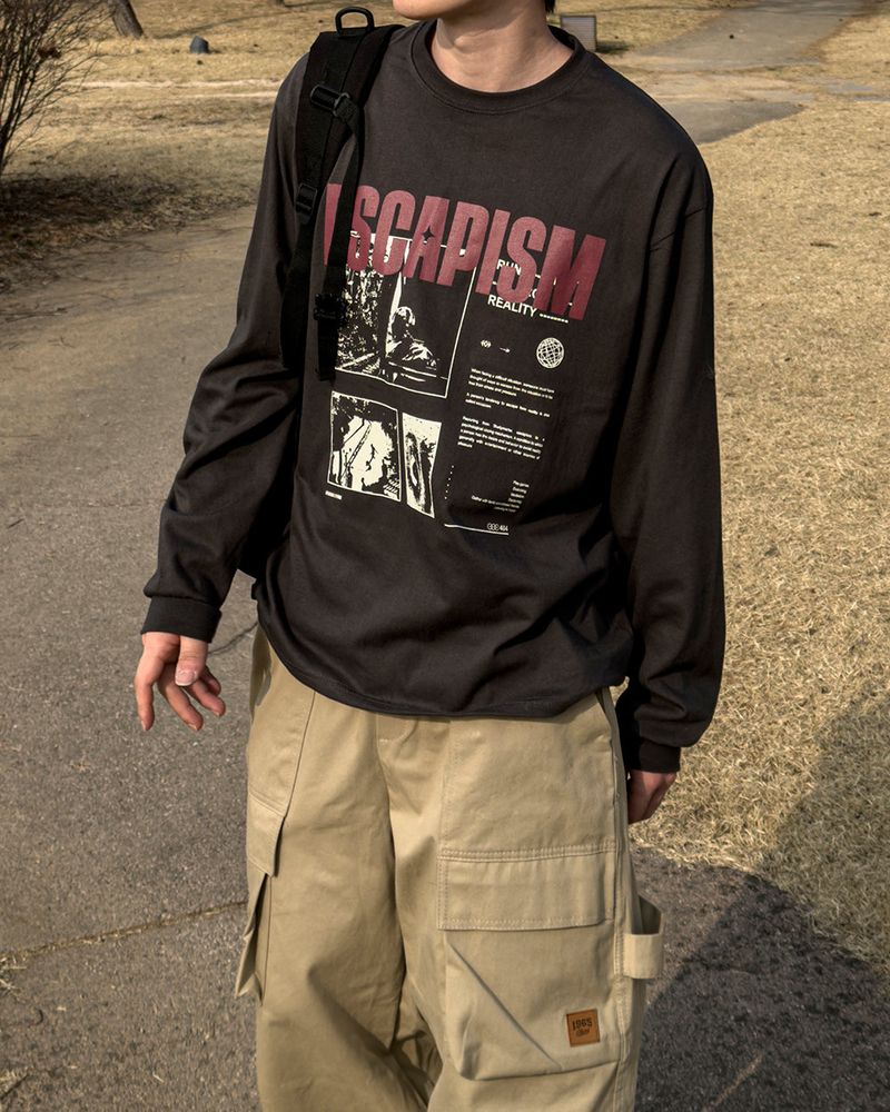 Escan Graphic Long Sleeve T-Shirt