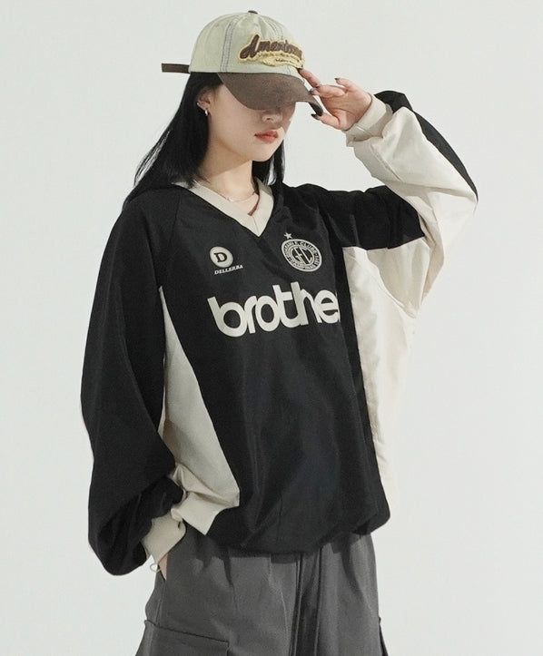 KIXI（キッシー）の「Sporty V-neck Windbreak Pullover（Tops）」