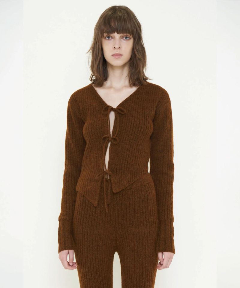 VIAVANDA（ヴィアヴァンダ）の「ASYMMETRIC COLOR KNIT CARDIGAN （Tops）」