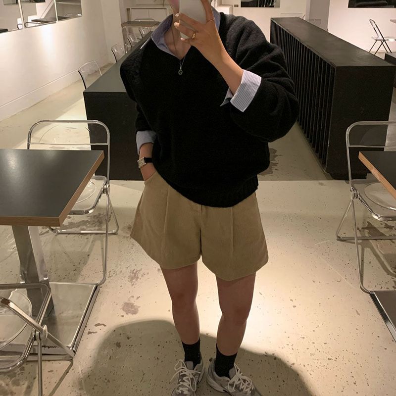 Madeleine Corduroy Pintuck Shorts