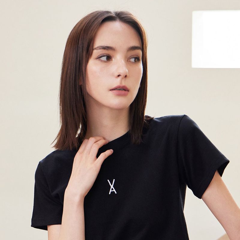 VA 3D Logo Crop T-Shirts / Black