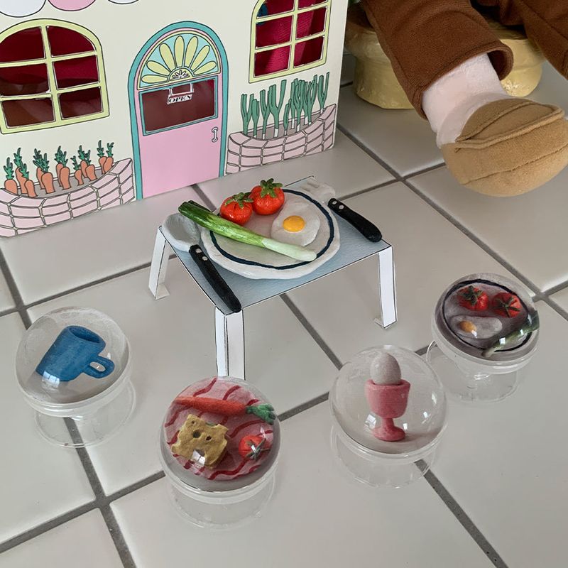 pink egg cup griptok