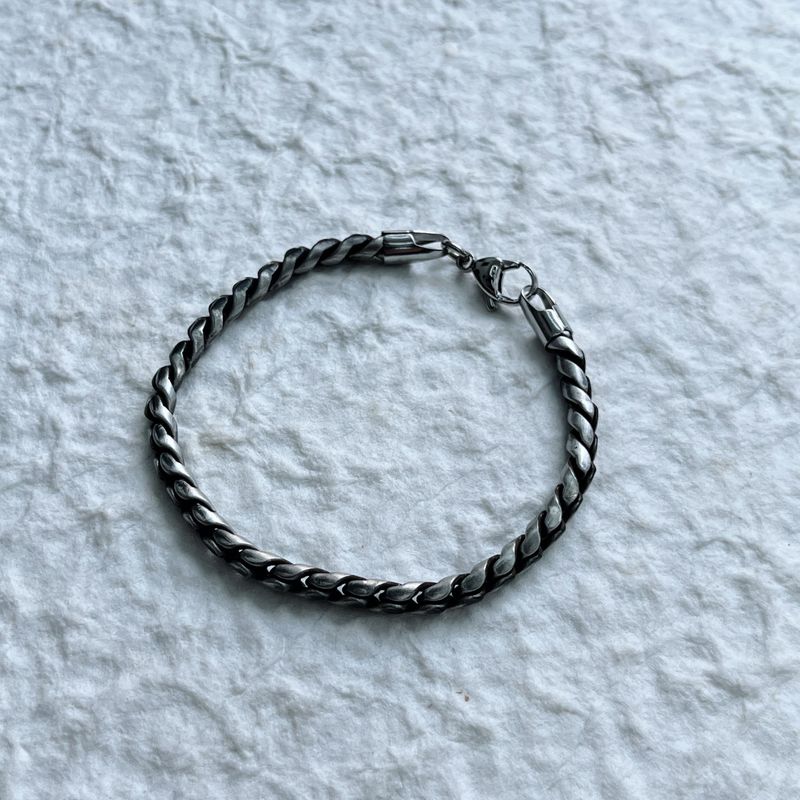 Oxidized Twist Chain Bracelet