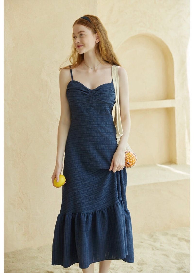 VALLO DE NERA（ベロディネラ）の「Pocari Flare Dress Navy（Dresses）」