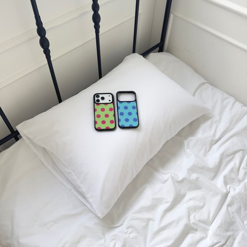 Polka glass case