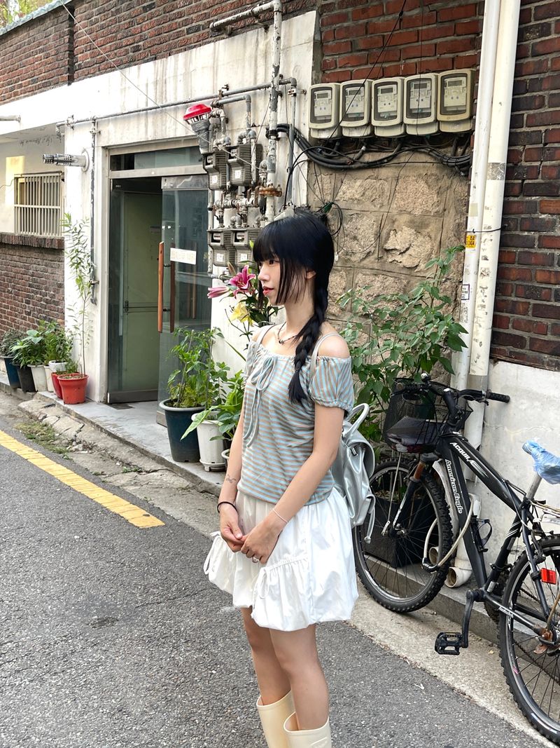 Lollipop striped off-shoulder sleeveless