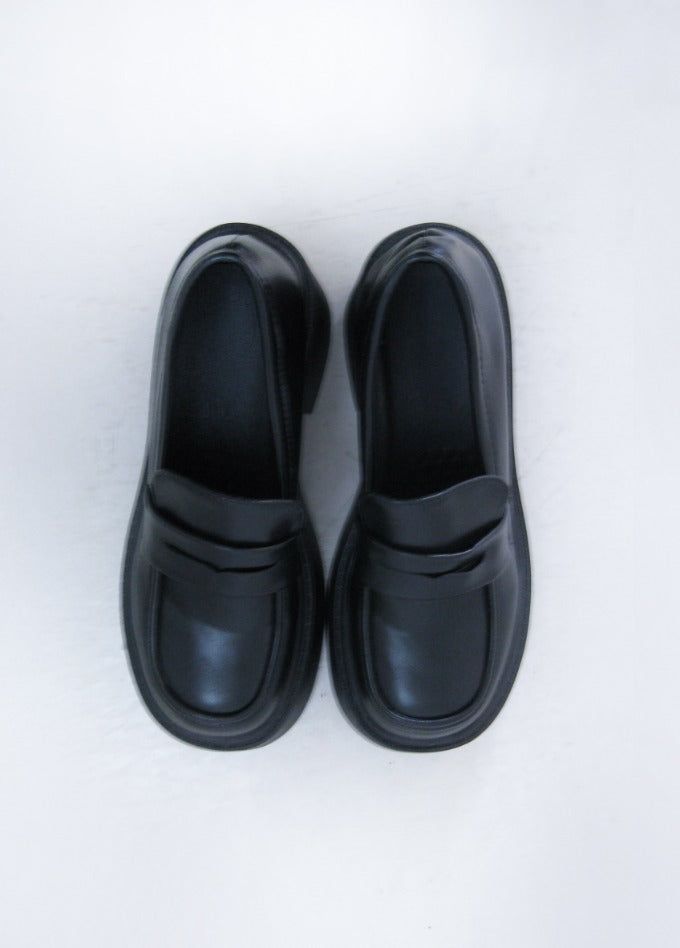 myorang（ミョラン）の「chunky platform loafer（Shoes）」