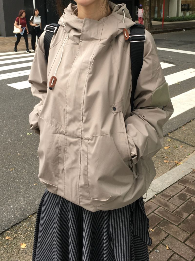 Harper Gorp Hooded Windbreaker (4c)