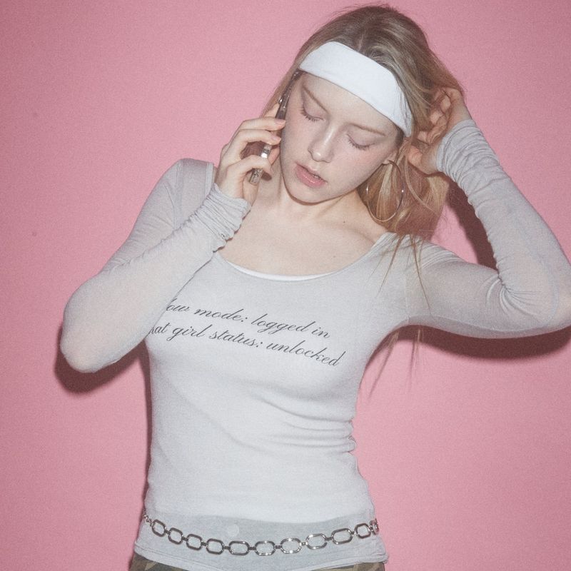 SOFT GLOW MODE TEE - GRAY